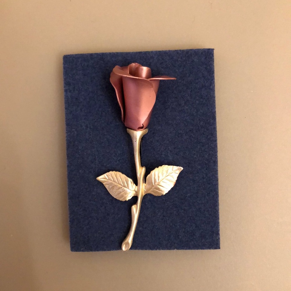 Avon Rose Pin